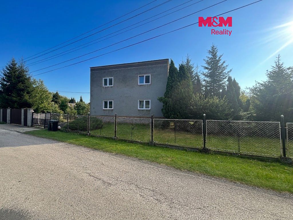Prodej rodinného domu 180 m², pozemek 819 m²